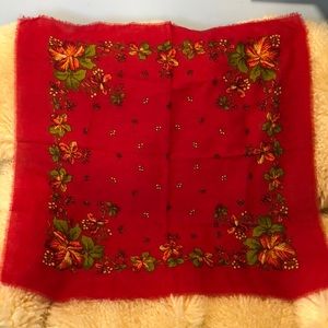 Woman’s scarf, 29”/29”, wool, Russian style